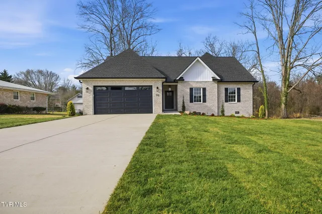 $435,000 | 112 Tall Oaks Court, Kingsport, TN 37663