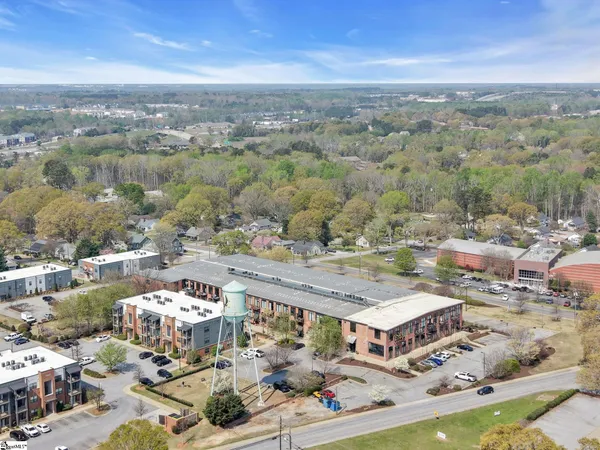 $320,000 | 300 South Street, Unit 119, Simpsonville, SC 29681