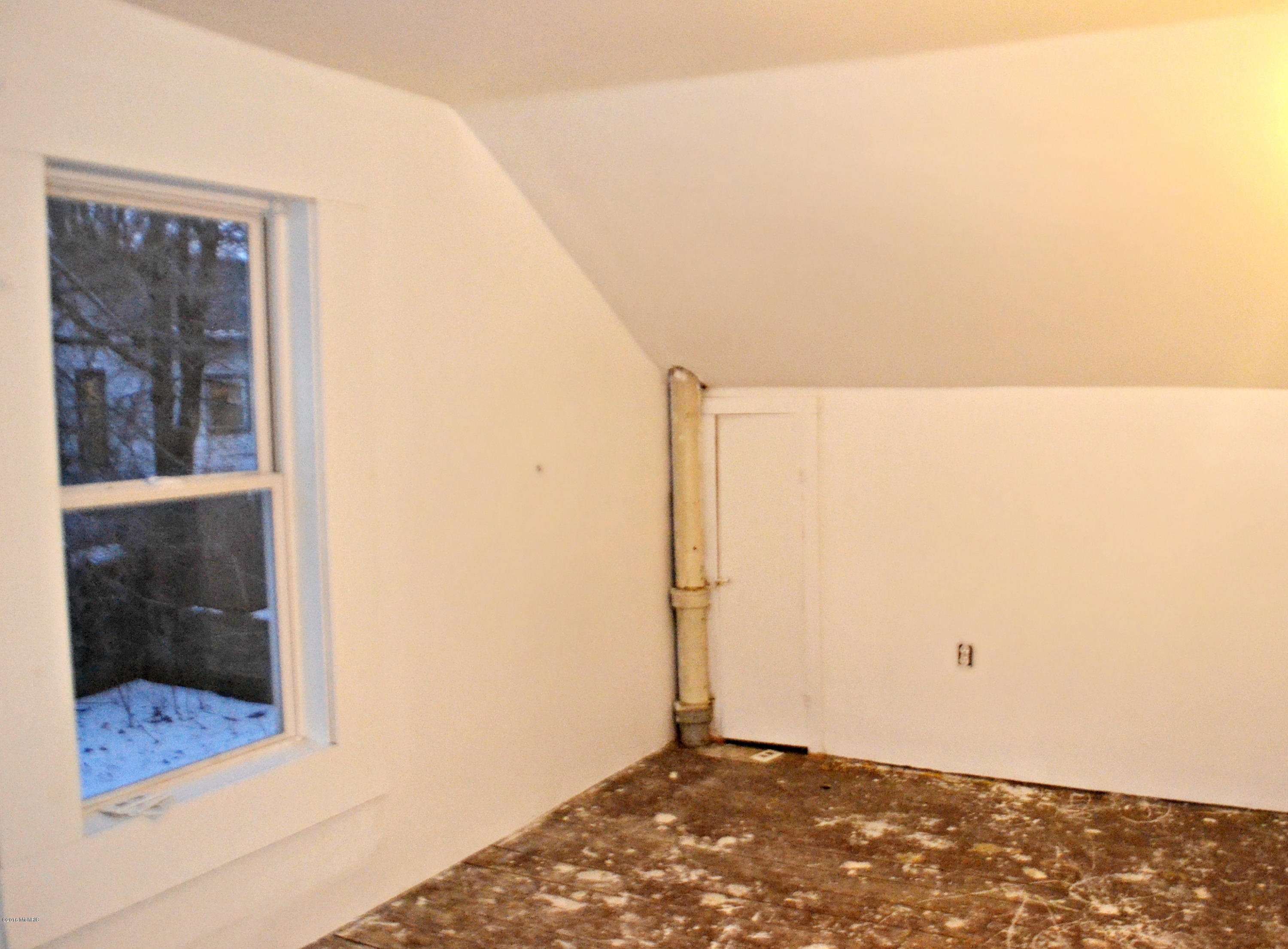 310 Reed Street Kalamazoo, MI 49001 - Photo 10 of 12 DSC_0217