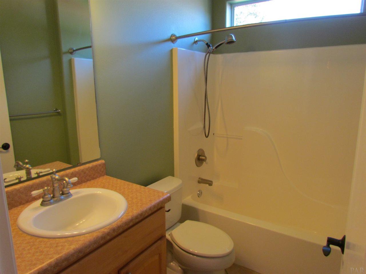 1508 Silver Ridge Drive Cantonment, FL 32533 - Photo 10 of 16 Gallery Image 10