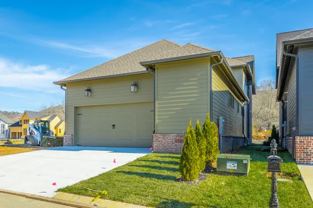 $725,000 | 9339 Calder Circle, Unit LOT 51, Ooltewah, TN 37363