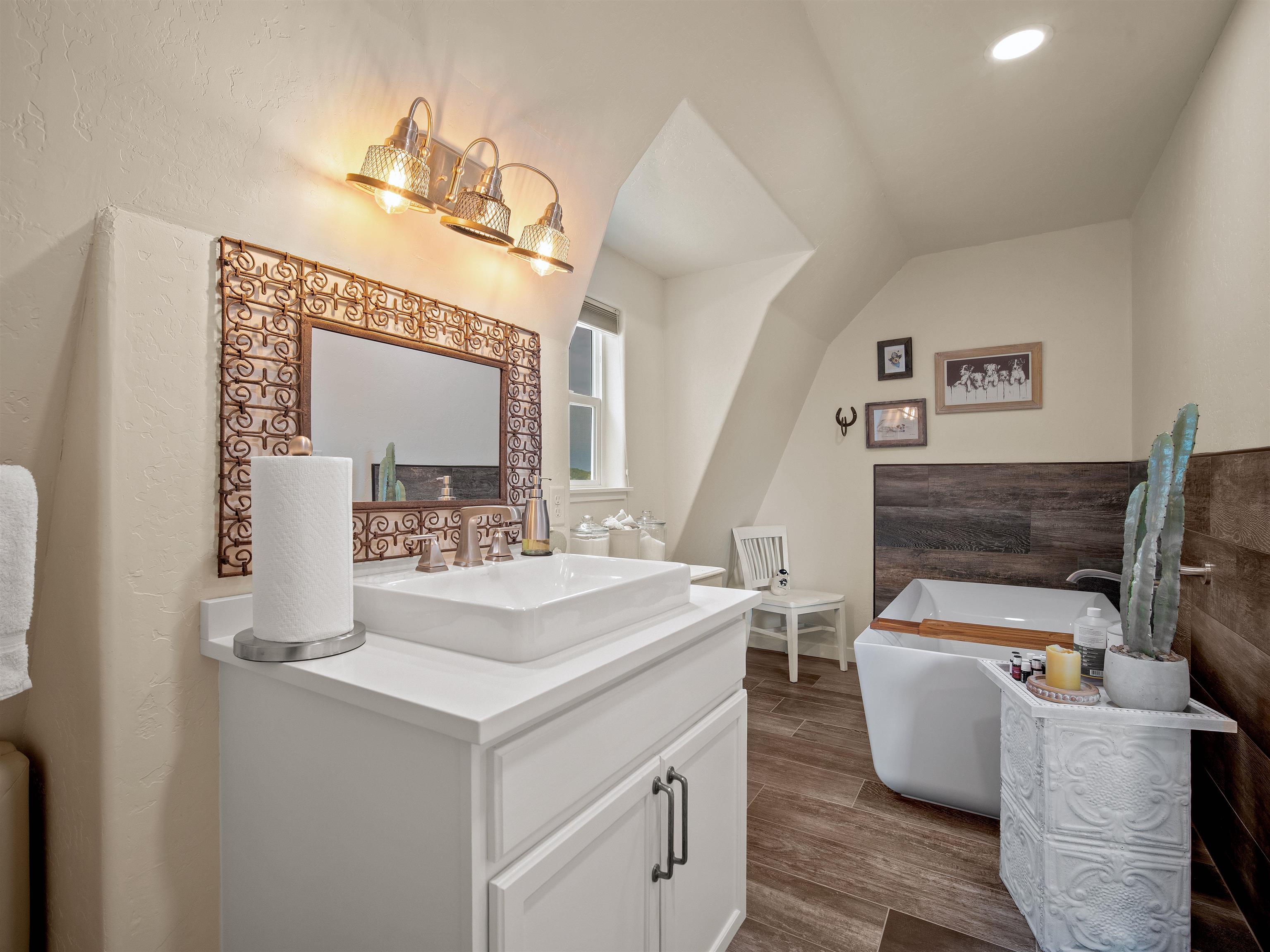 1161 23 Road Grand Junction, CO 81505 - Photo 23 of 35 a room with two washing machine and sink