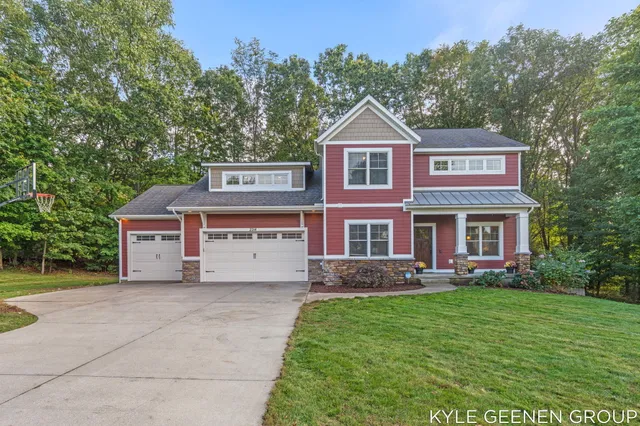 $735,000 | 2214 North Bristol Street, Holland, MI 49424