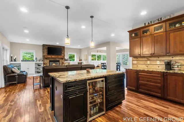 $735,000 | 2214 North Bristol Street, Holland, MI 49424