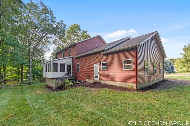 $735,000 | 2214 North Bristol Street, Holland, MI 49424