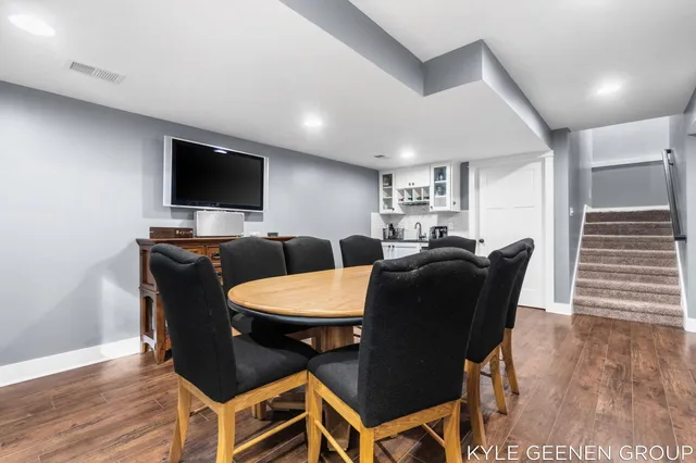 $735,000 | 2214 North Bristol Street, Holland, MI 49424