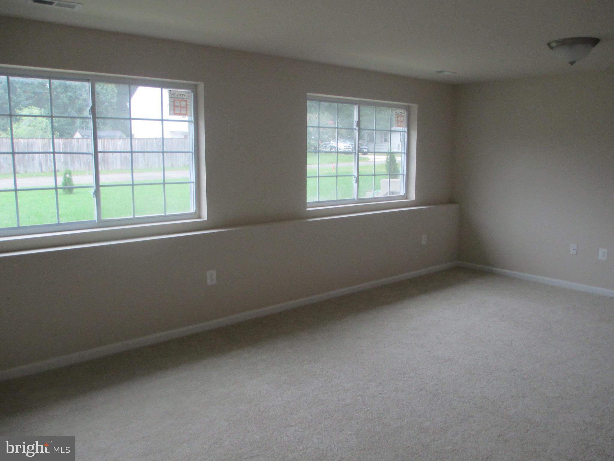 4905 Seltzer Road Lanham, MD 20706 - Photo 21 of 24 Family Room