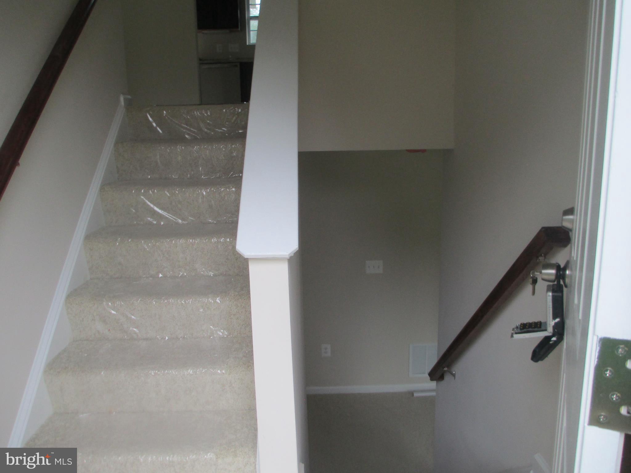 4905 Seltzer Road Lanham, MD 20706 - Photo 6 of 24 Interior (General)