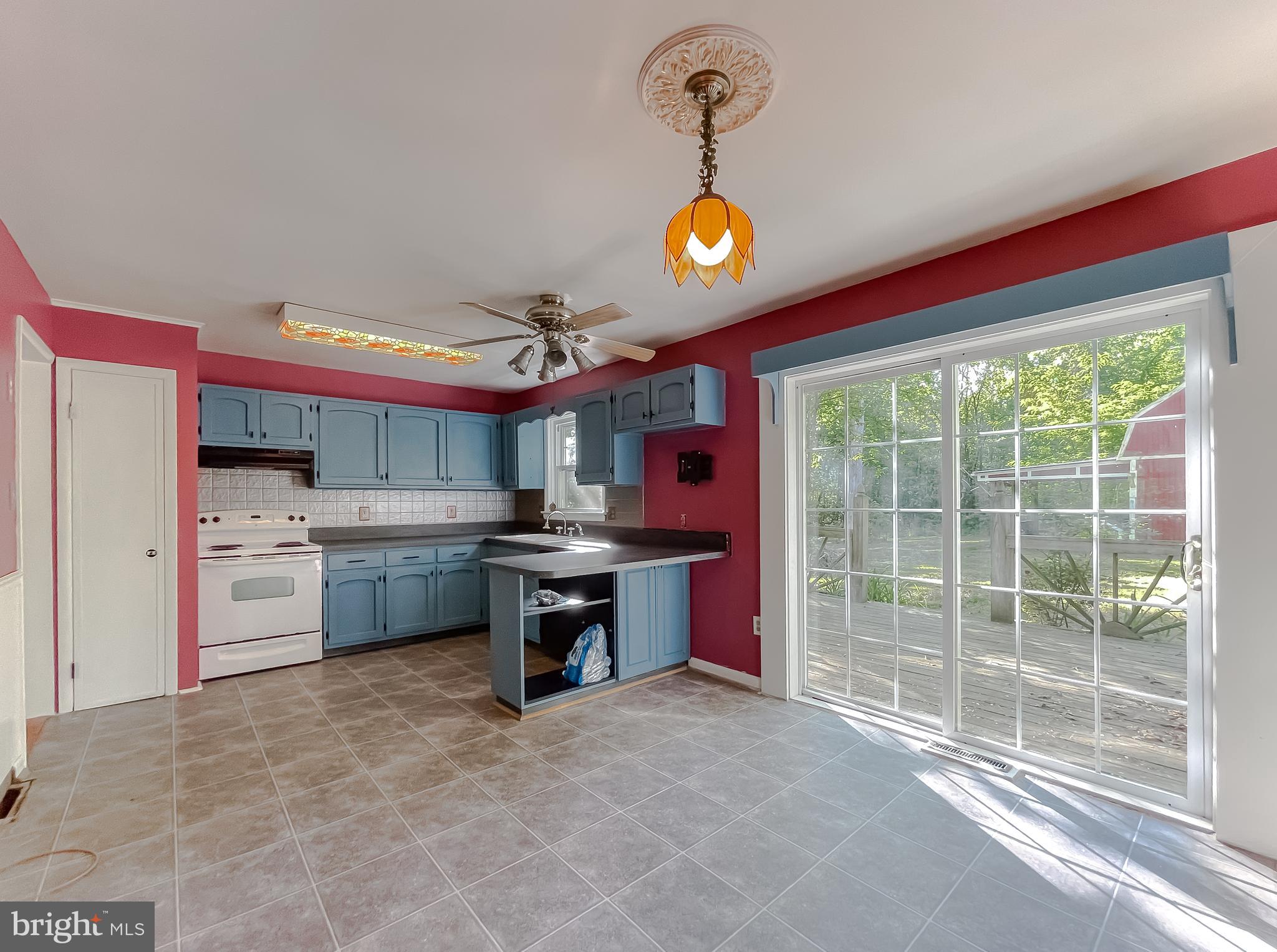 14217 Burnt Store Road Hughesville, MD 20637 - Photo 13 of 44 COUNTRY KITCHEN