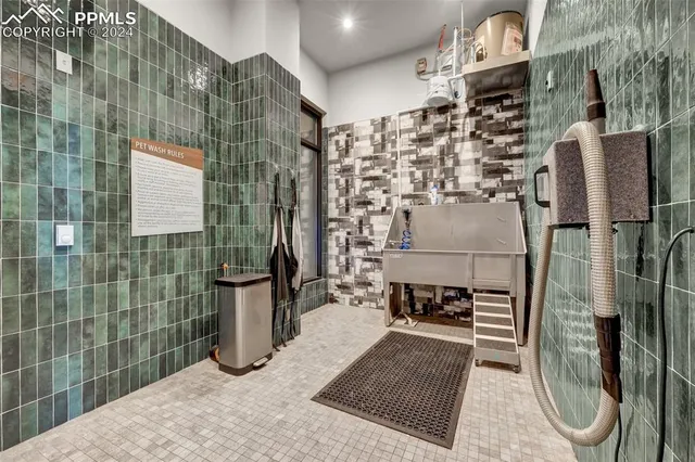 a view of buildings with yard and staircase