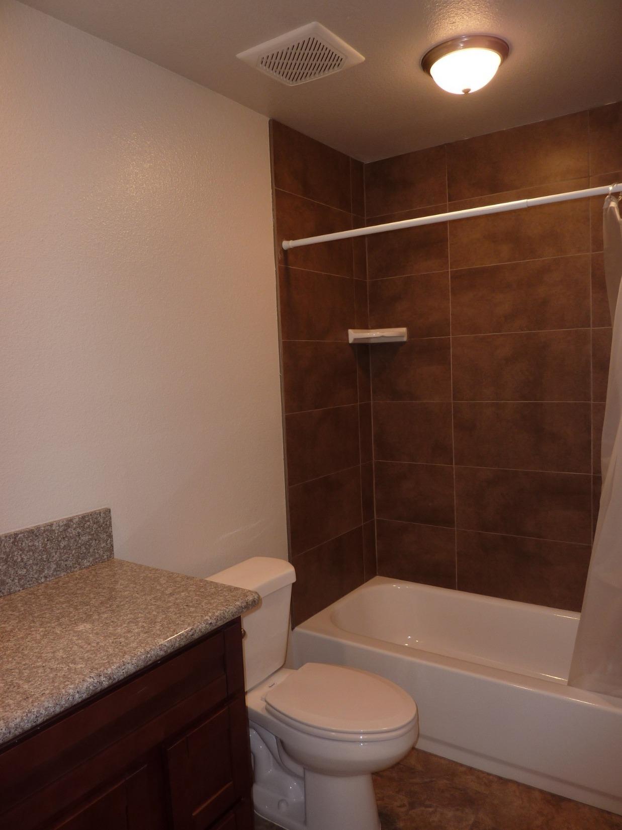 704 Riverside Drive Madera, CA 93638 - Photo 21 of 37 Gallery Image 21