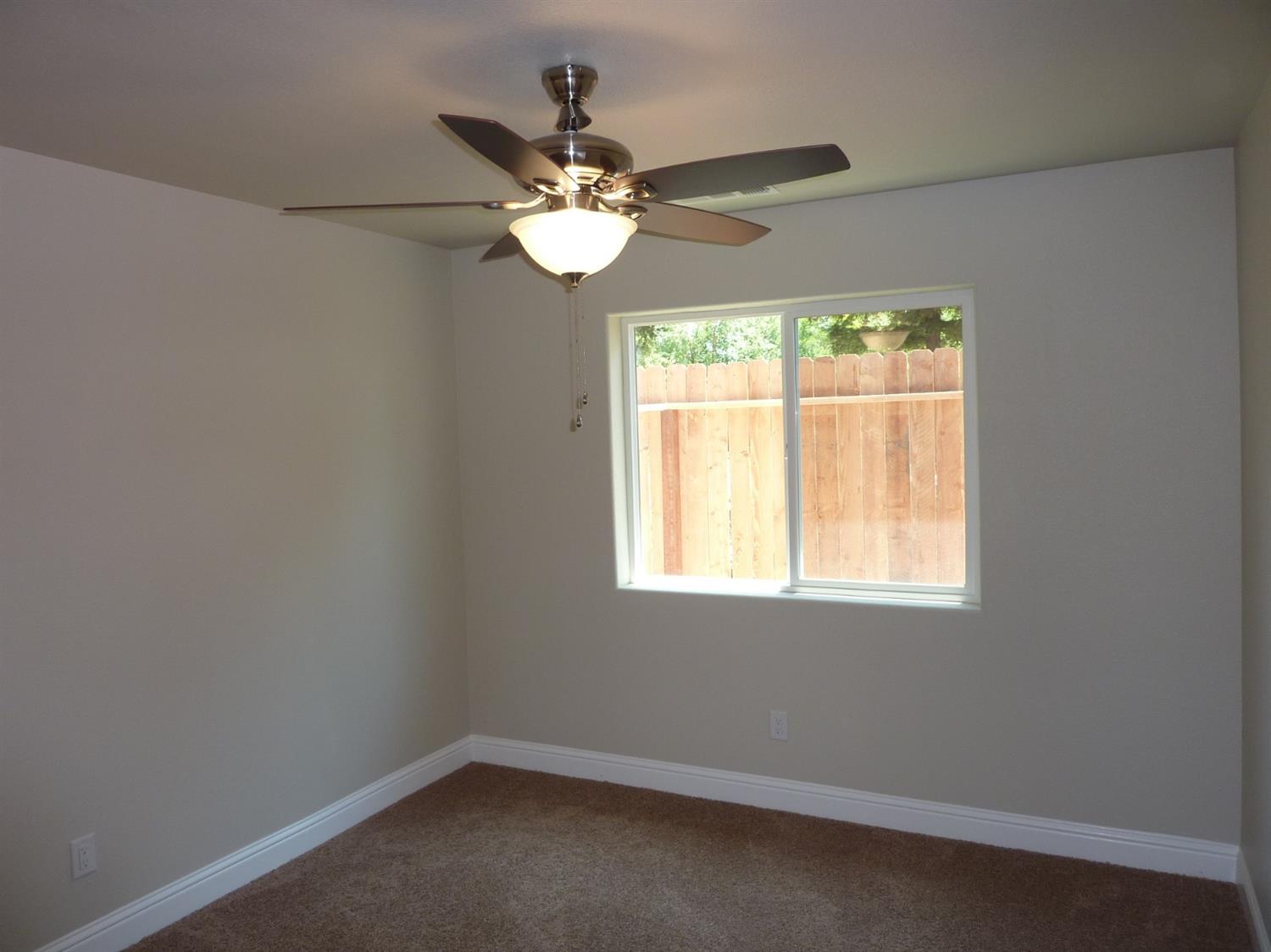 704 Riverside Drive Madera, CA 93638 - Photo 24 of 37 Gallery Image 24
