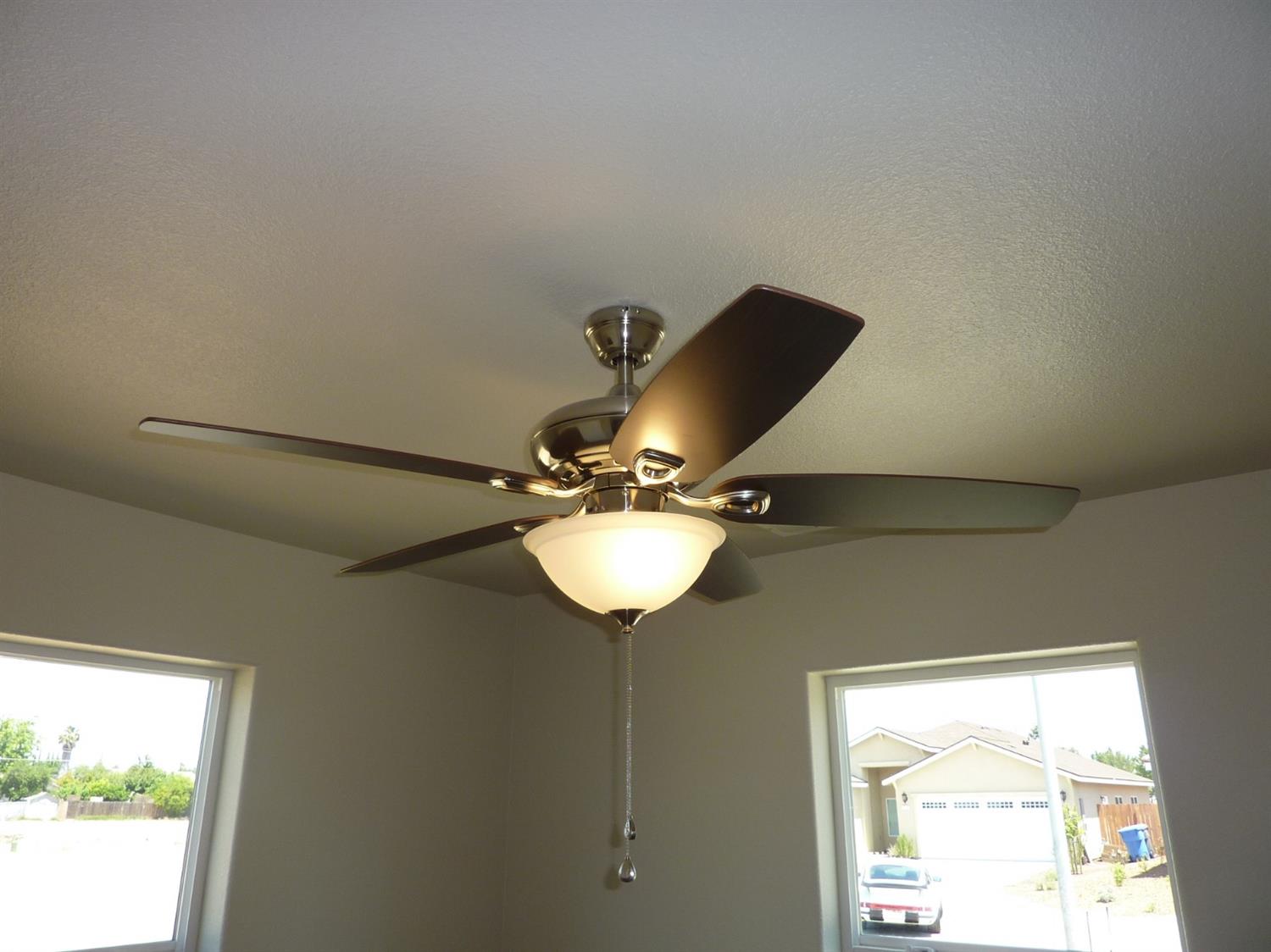 704 Riverside Drive Madera, CA 93638 - Photo 27 of 37 Gallery Image 27