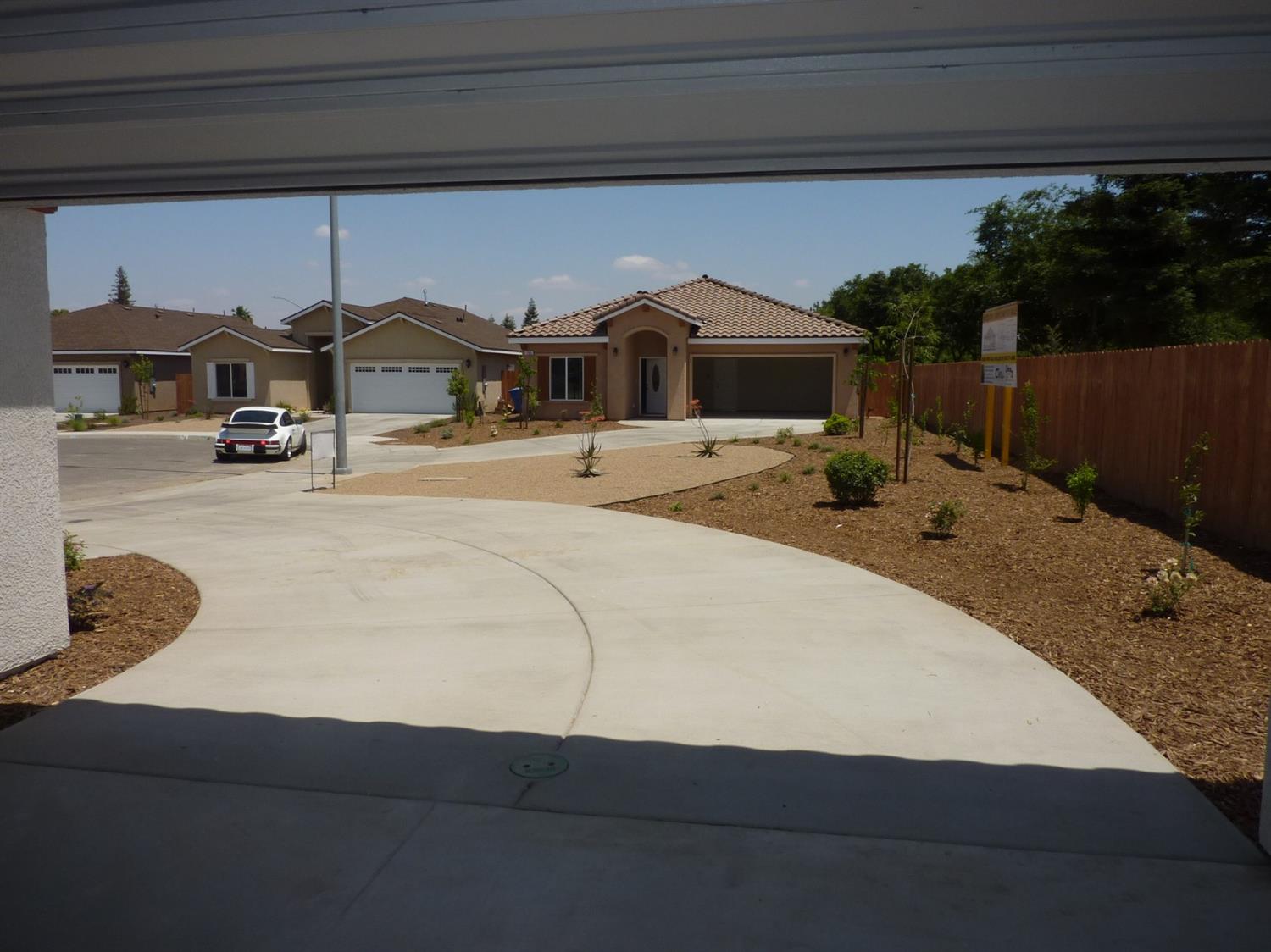 704 Riverside Drive Madera, CA 93638 - Photo 30 of 37 Gallery Image 30