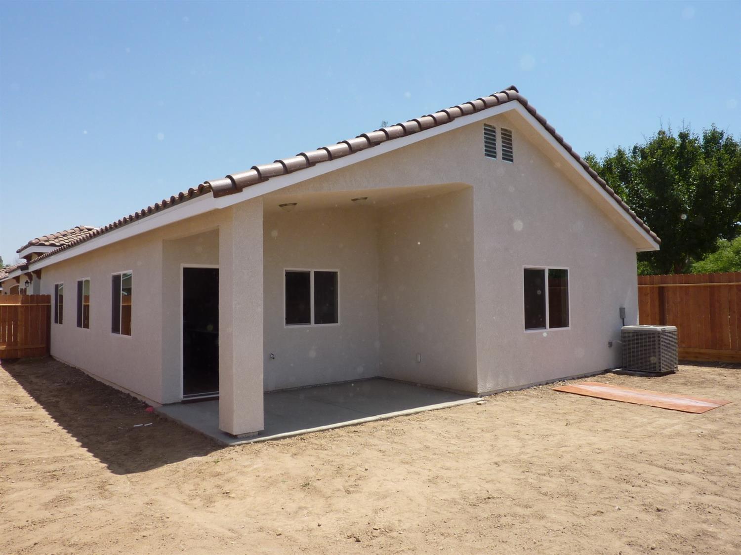 704 Riverside Drive Madera, CA 93638 - Photo 32 of 37 Gallery Image 32