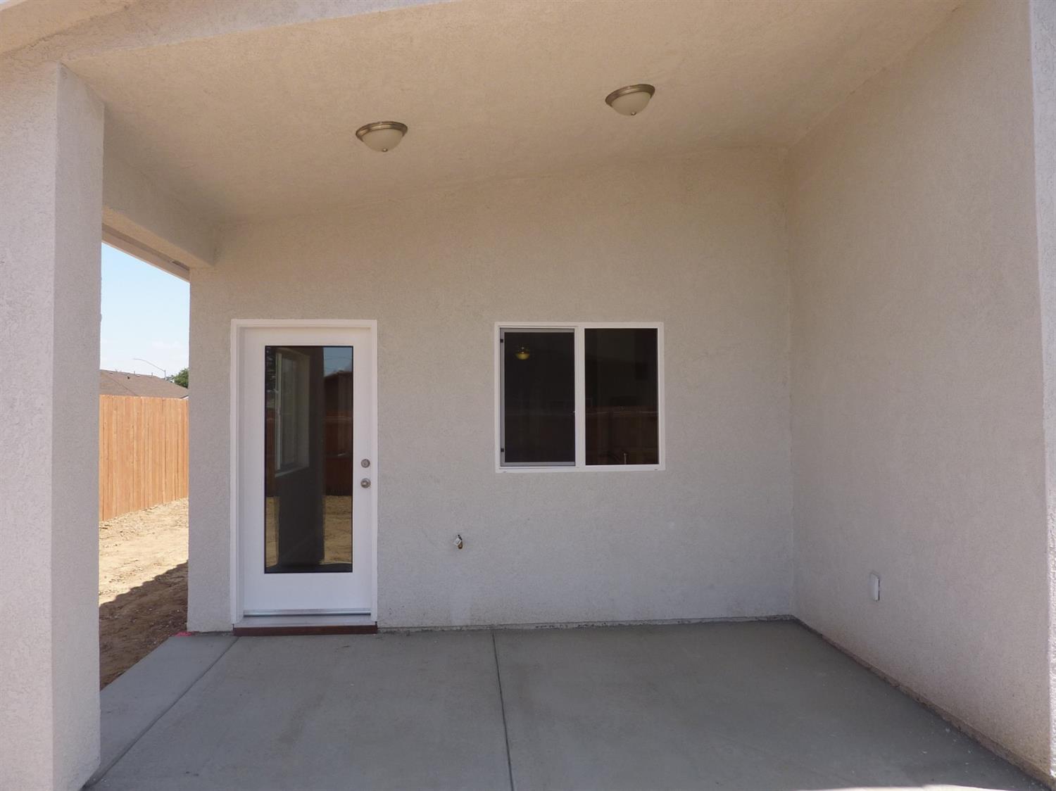 704 Riverside Drive Madera, CA 93638 - Photo 33 of 37 Gallery Image 33