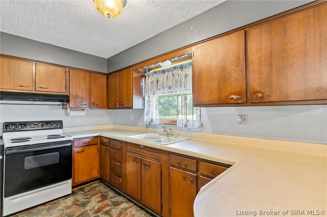9714 State Highway 7 Dupont, IN 47231 - Photo 9 of 23