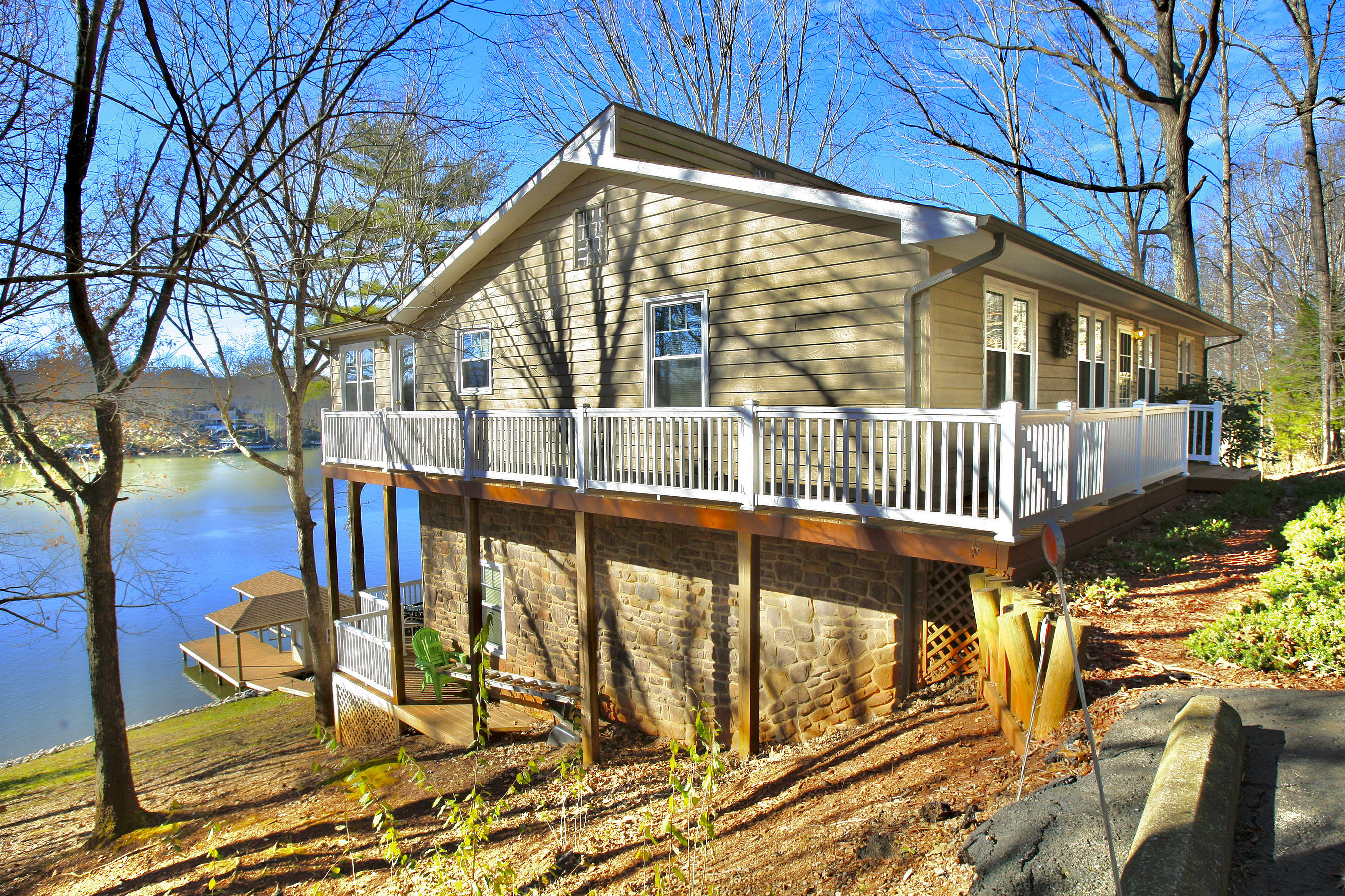 6947 Horseshoe Bend Road Goodview, VA 24095 - Photo 5 of 69 _V4B8392.jpeg