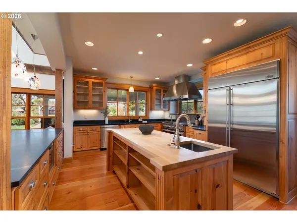 $3,495,000 | 21200 Southeast Old Bethel Road, Amity, OR 97101