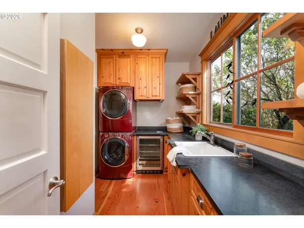 $3,495,000 | 21200 Southeast Old Bethel Road, Amity, OR 97101