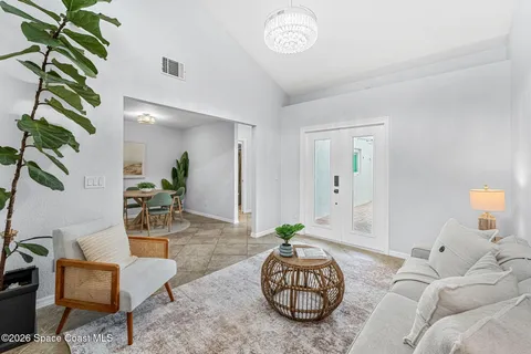 $374,900 | 420 Hawthorne Court, Indian Harbour Beach, FL 32937