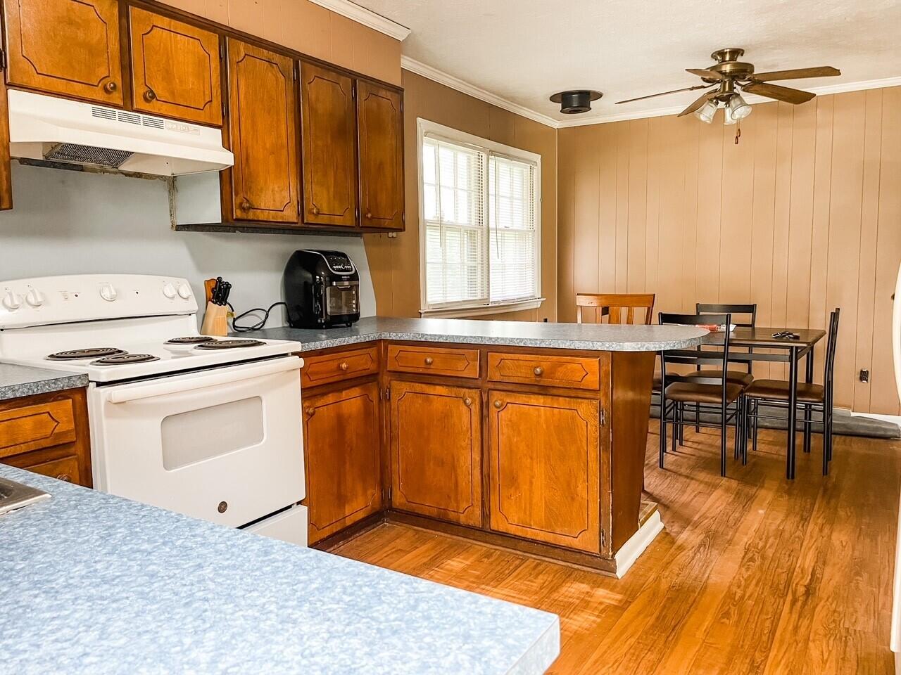 26 Stone Gate Court Pooler, GA 31322 - Photo 5 of 17 Kitchen 2