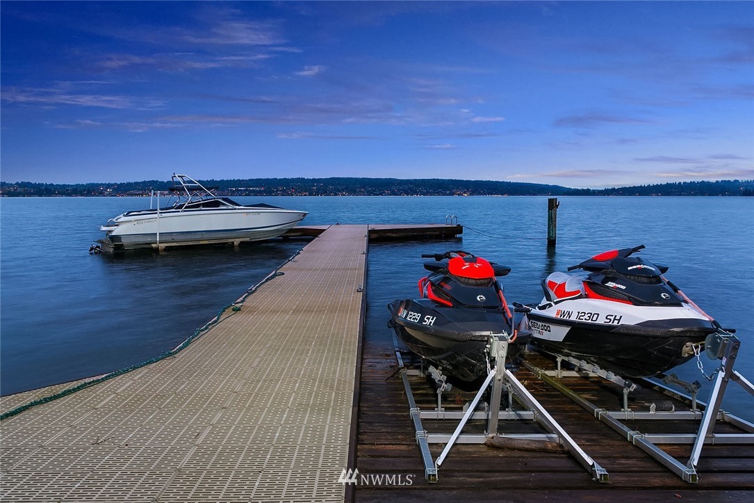 6669 Northeast Windermere Road Seattle, WA 98115 - Photo 5 of 36 a view of outdoor seating