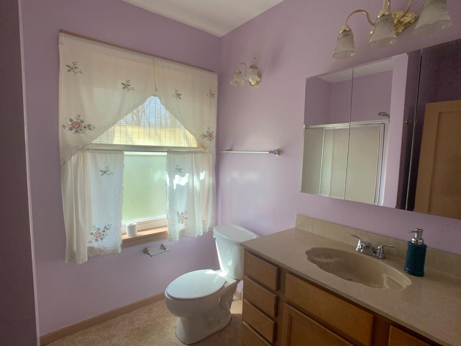 904 Locust Corner Road Cincinnati, OH 45245 - Photo 13 of 17 Gallery Image 13