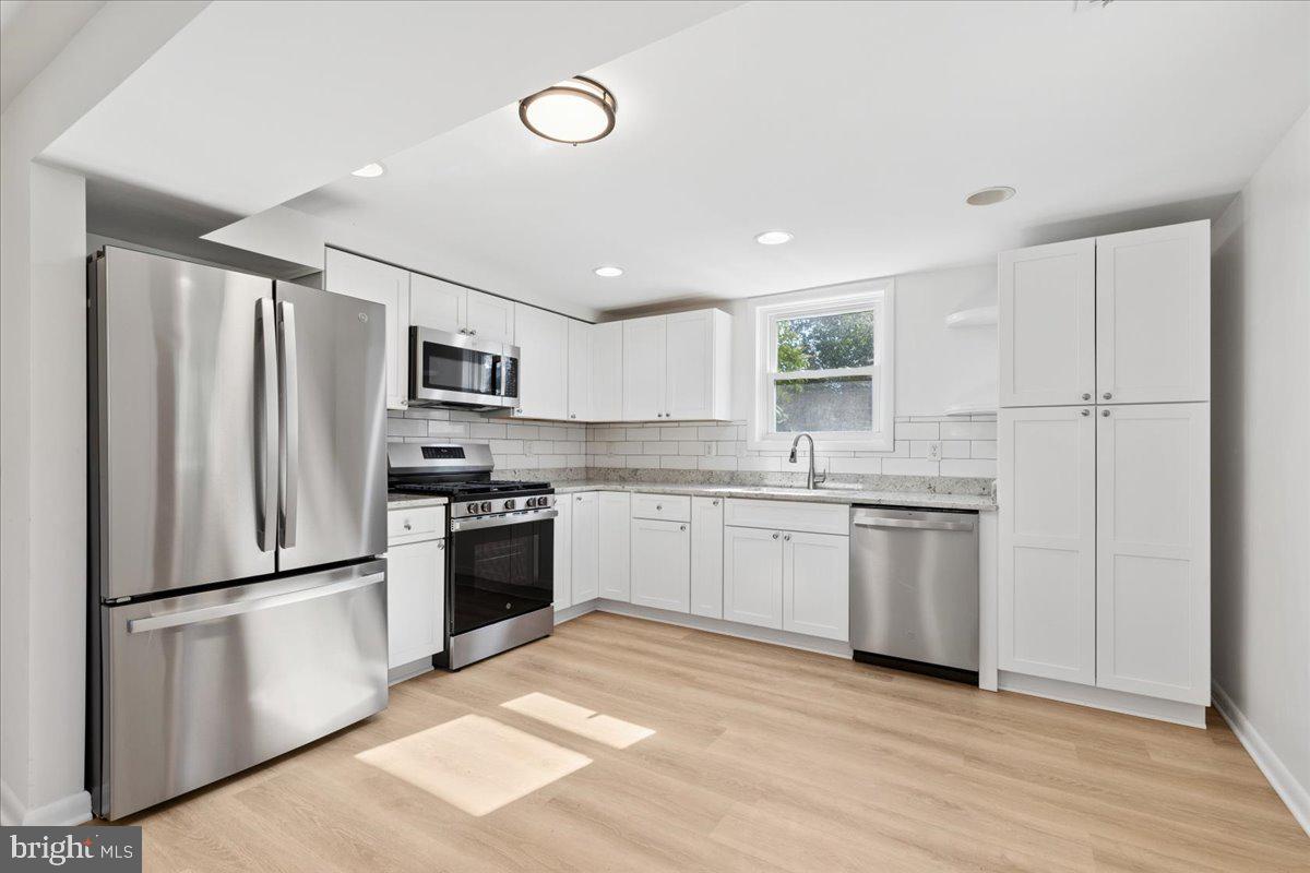 130 Brent Road Arnold, MD 21012 - Photo 13 of 46