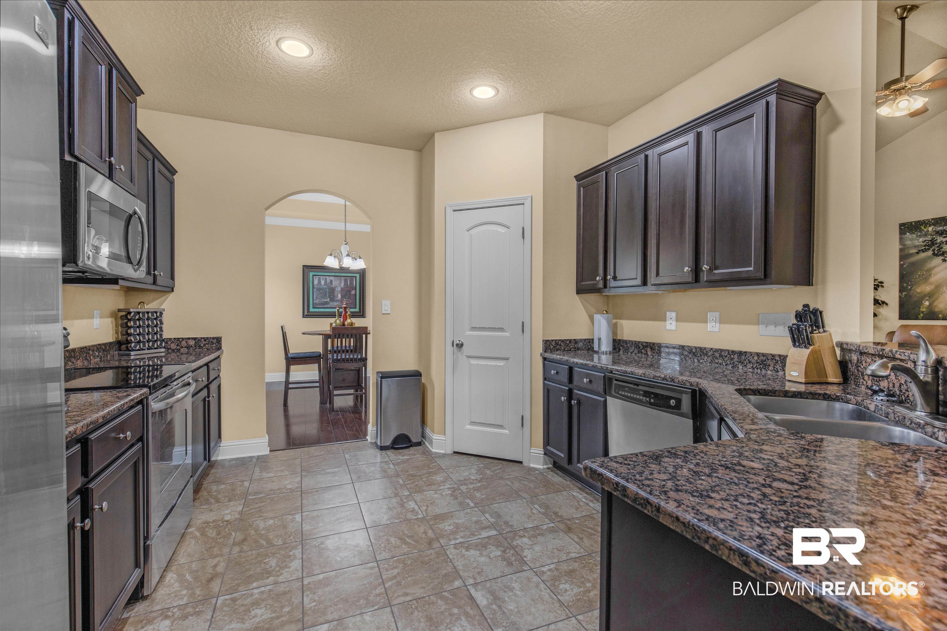 12001 Squirrel Drive Daphne, AL 36527 - Photo 7 of 32