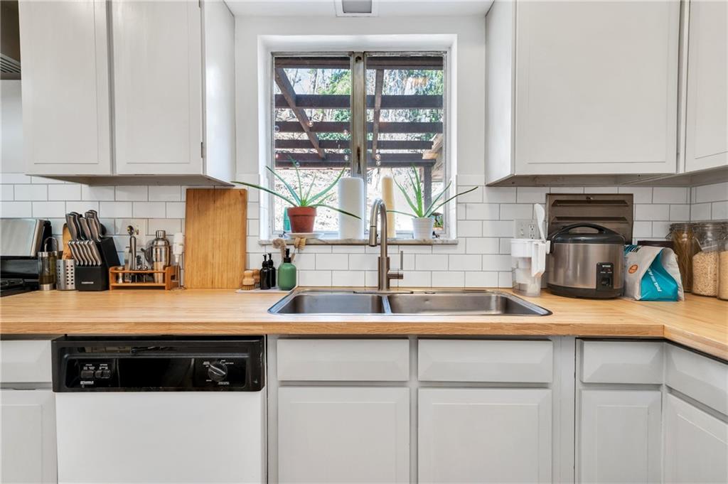 5500 Rippey Place Pittsburgh, PA 15206 - Photo 11 of 22