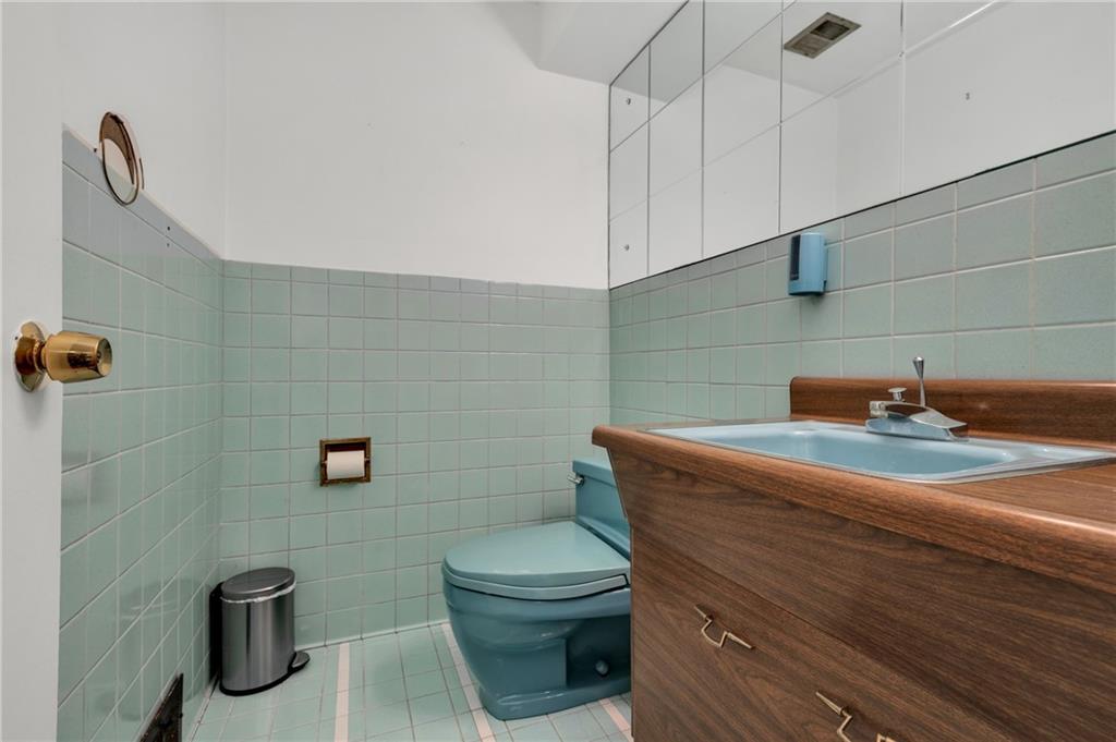 5500 Rippey Place Pittsburgh, PA 15206 - Photo 12 of 22