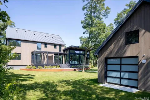 $2,699,000 | 290 Windward Road, Orient, NY 11957