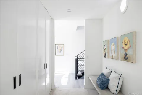 $2,699,000 | 290 Windward Road, Orient, NY 11957