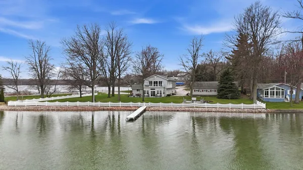 $638,000 | 6055 North 190 West, Howe, IN 46746