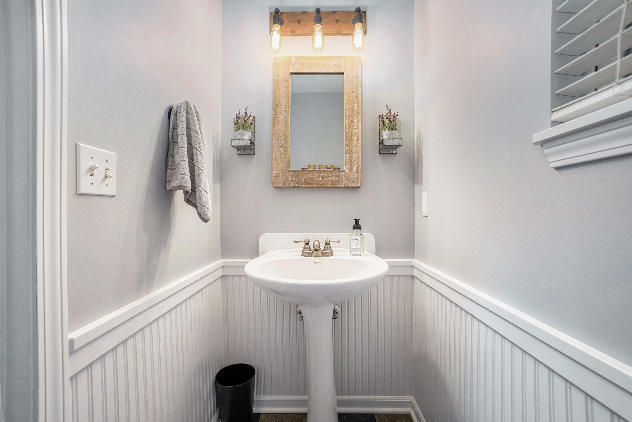 562 Brookstone Street Holland, MI 49423 - Photo 12 of 31 012_qj1a0525_650