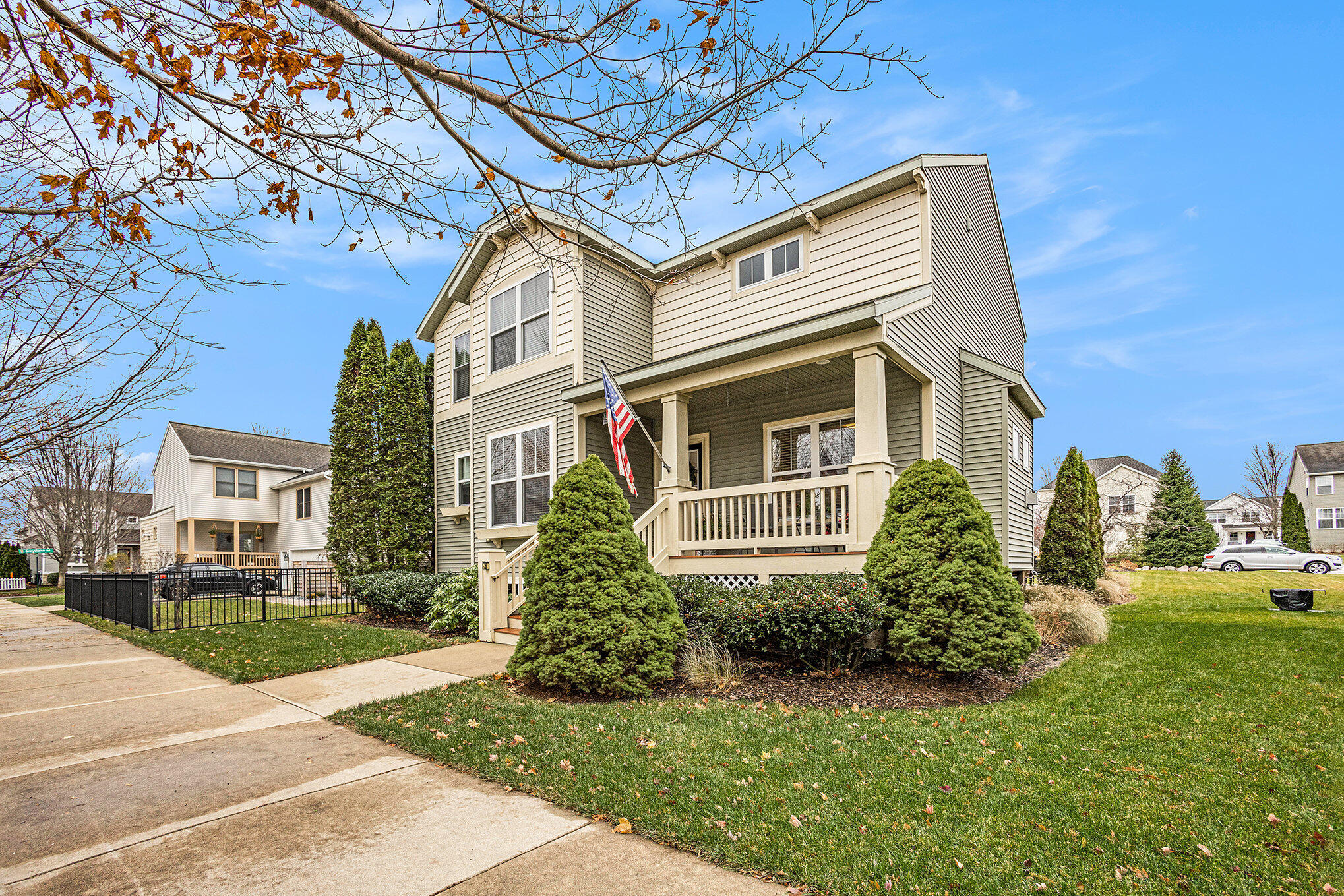 562 Brookstone Street Holland, MI 49423 - Photo 2 of 31 002_qj1a0568_779