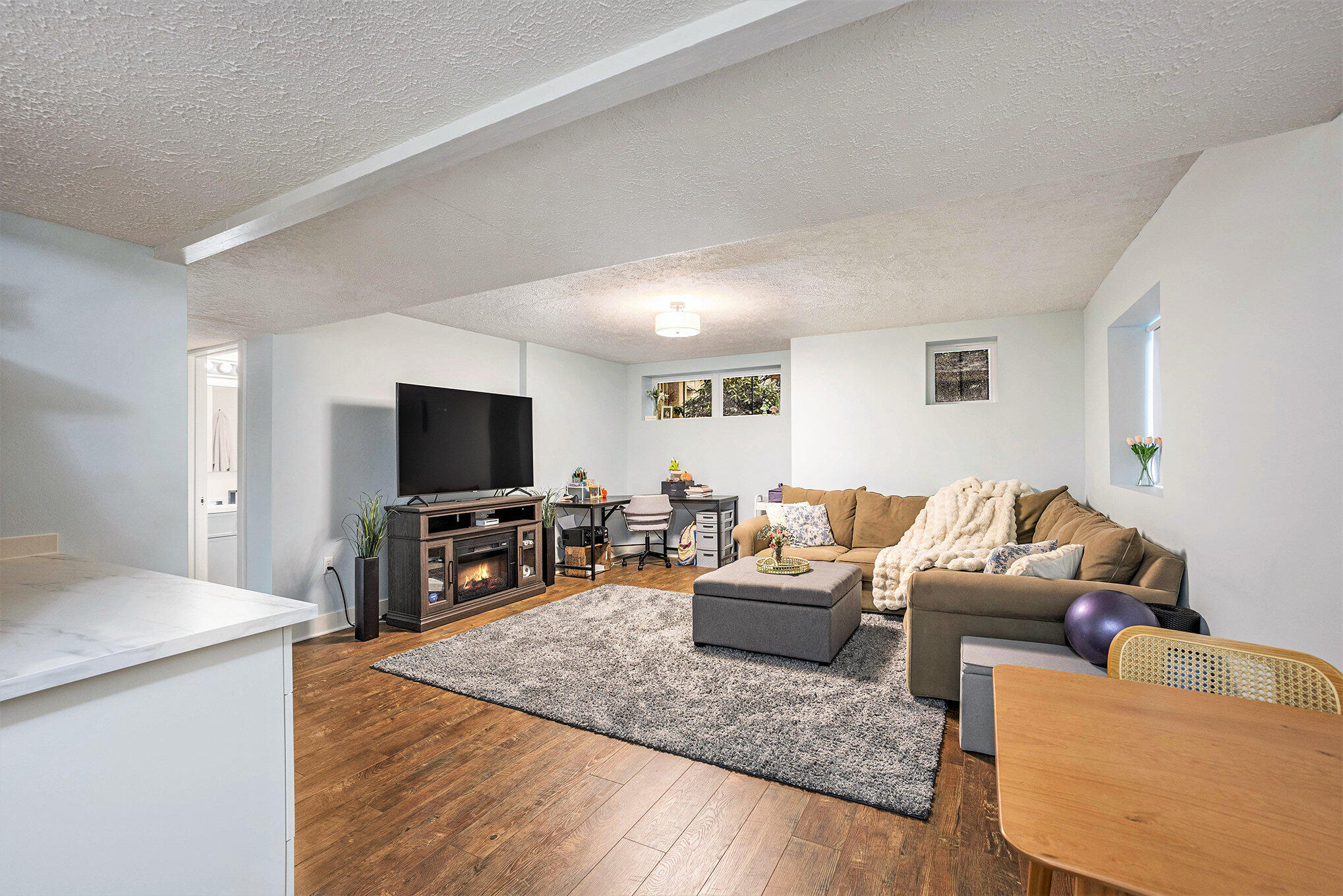 562 Brookstone Street Holland, MI 49423 - Photo 4 of 31 004_qj1a0536_994