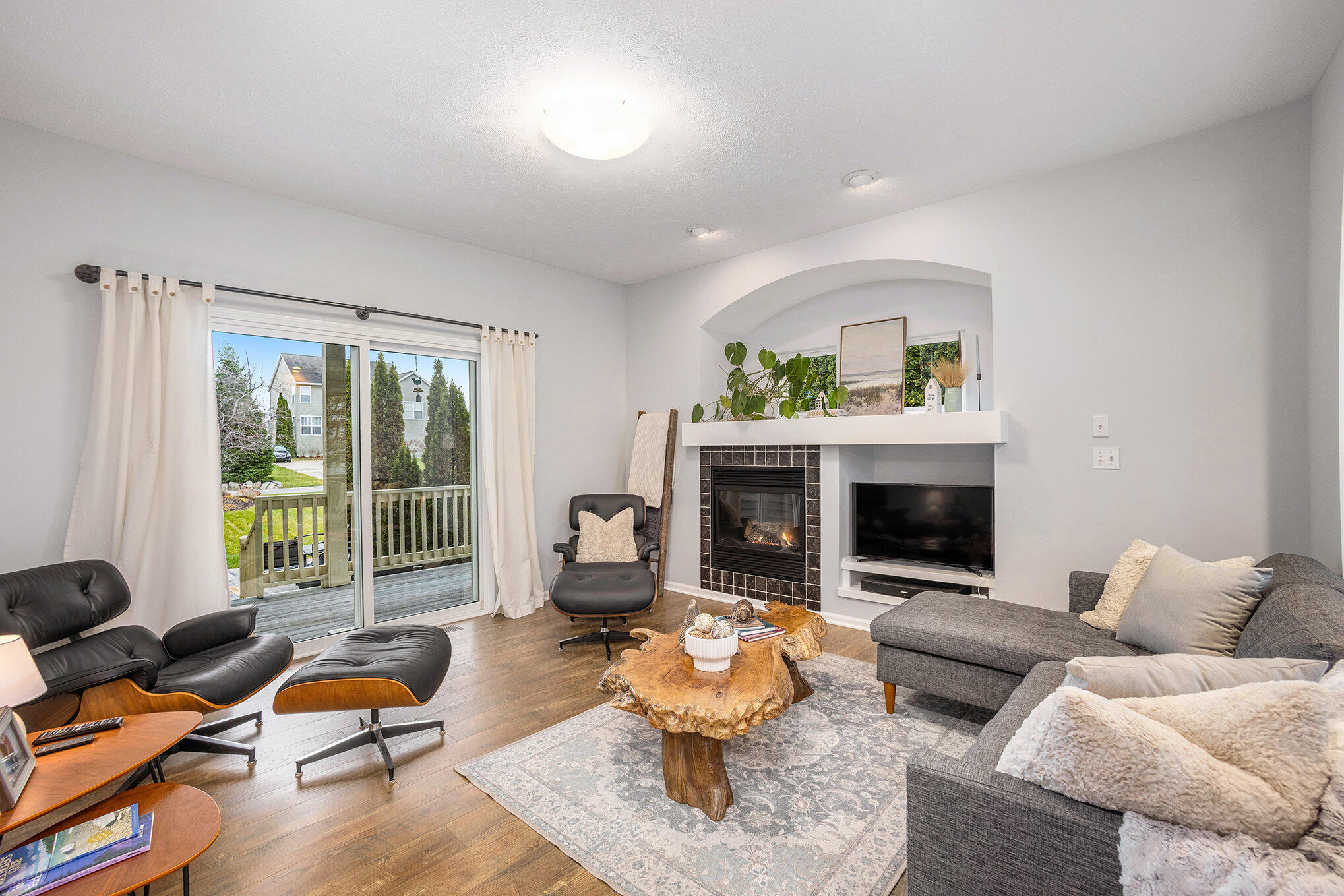 562 Brookstone Street Holland, MI 49423 - Photo 6 of 31 006_qj1a0548_329