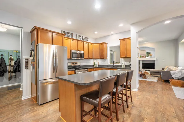 $484,900 | 562 Brookstone Street, Holland, MI 49423