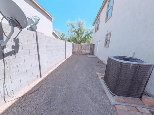 $1,950 | 1930 East 37th Avenue, Apache Junction, AZ 85119