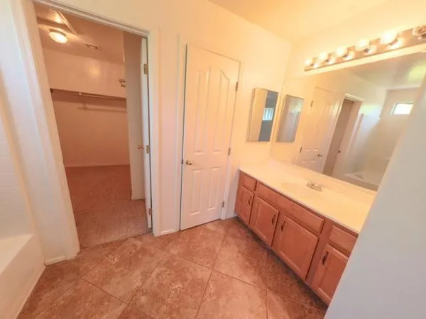 $1,950 | 1930 East 37th Avenue, Apache Junction, AZ 85119