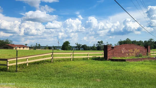 $13,900 | 0 Grand Quiviera Circle, Unit LOT 11, Marianna, FL 32448