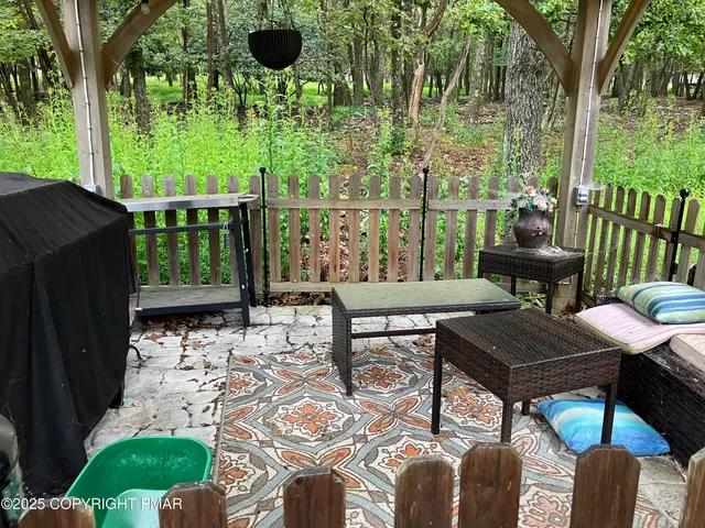 $330,000 | 150 Mallard Lane, Albrightsville, PA 18210