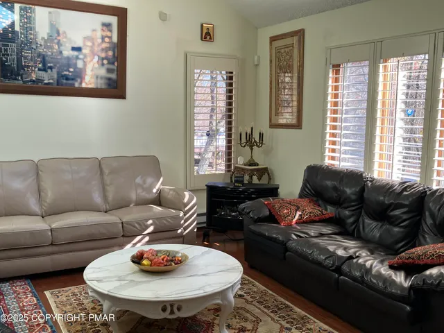 $330,000 | 150 Mallard Lane, Albrightsville, PA 18210