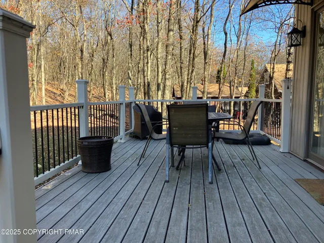 $330,000 | 150 Mallard Lane, Albrightsville, PA 18210