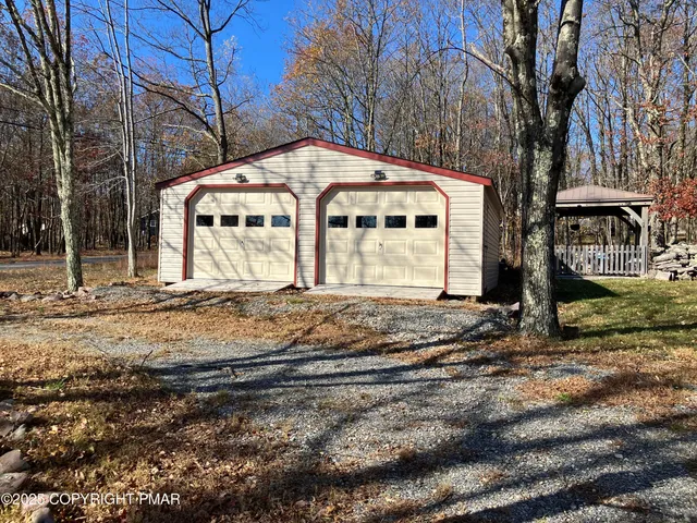 $330,000 | 150 Mallard Lane, Albrightsville, PA 18210