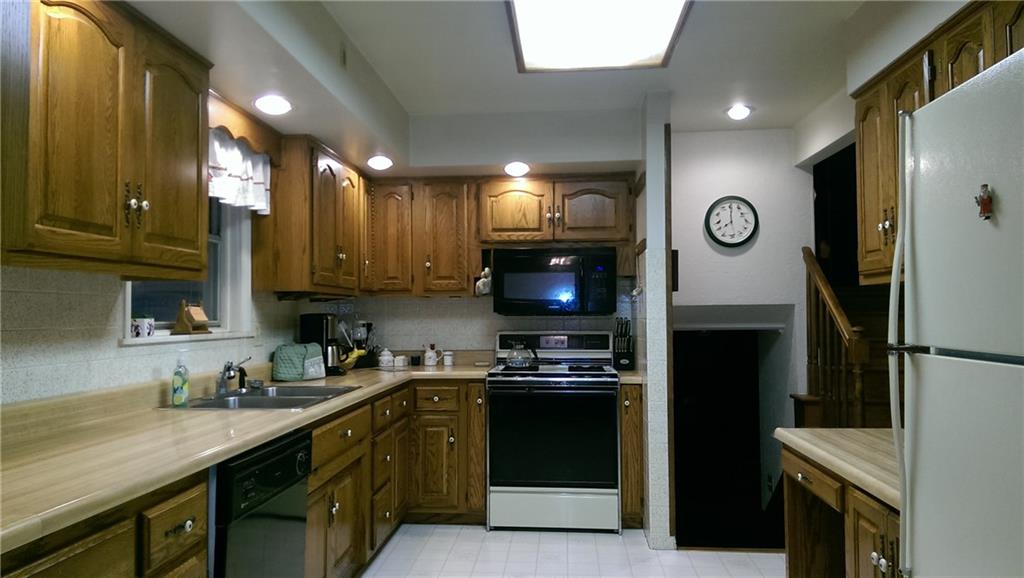 714 Griffin Road Indianapolis, IN 46227 - Photo 11 of 13 Gallery Image 11