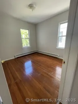 $1,550 | 263 Martin Street, Unit 2, Hartford, CT 06120