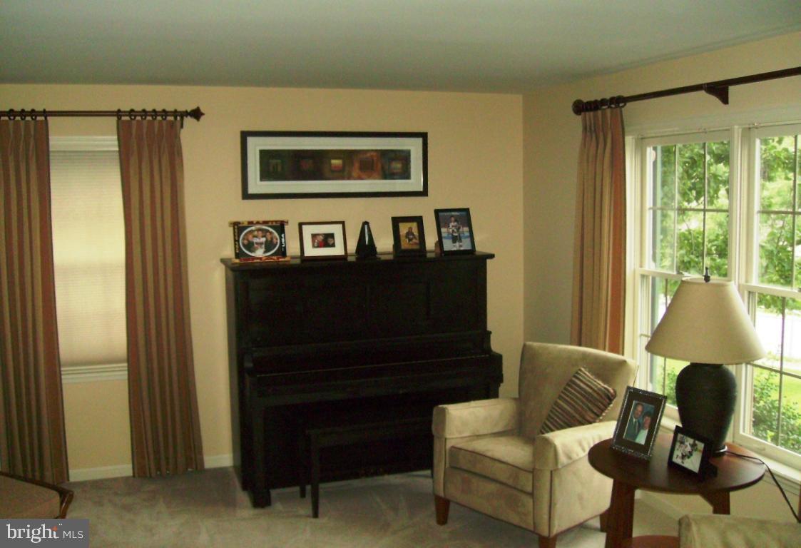 12 Marie Drive Lititz, PA 17543 - Photo 5 of 35 Gallery Image 5